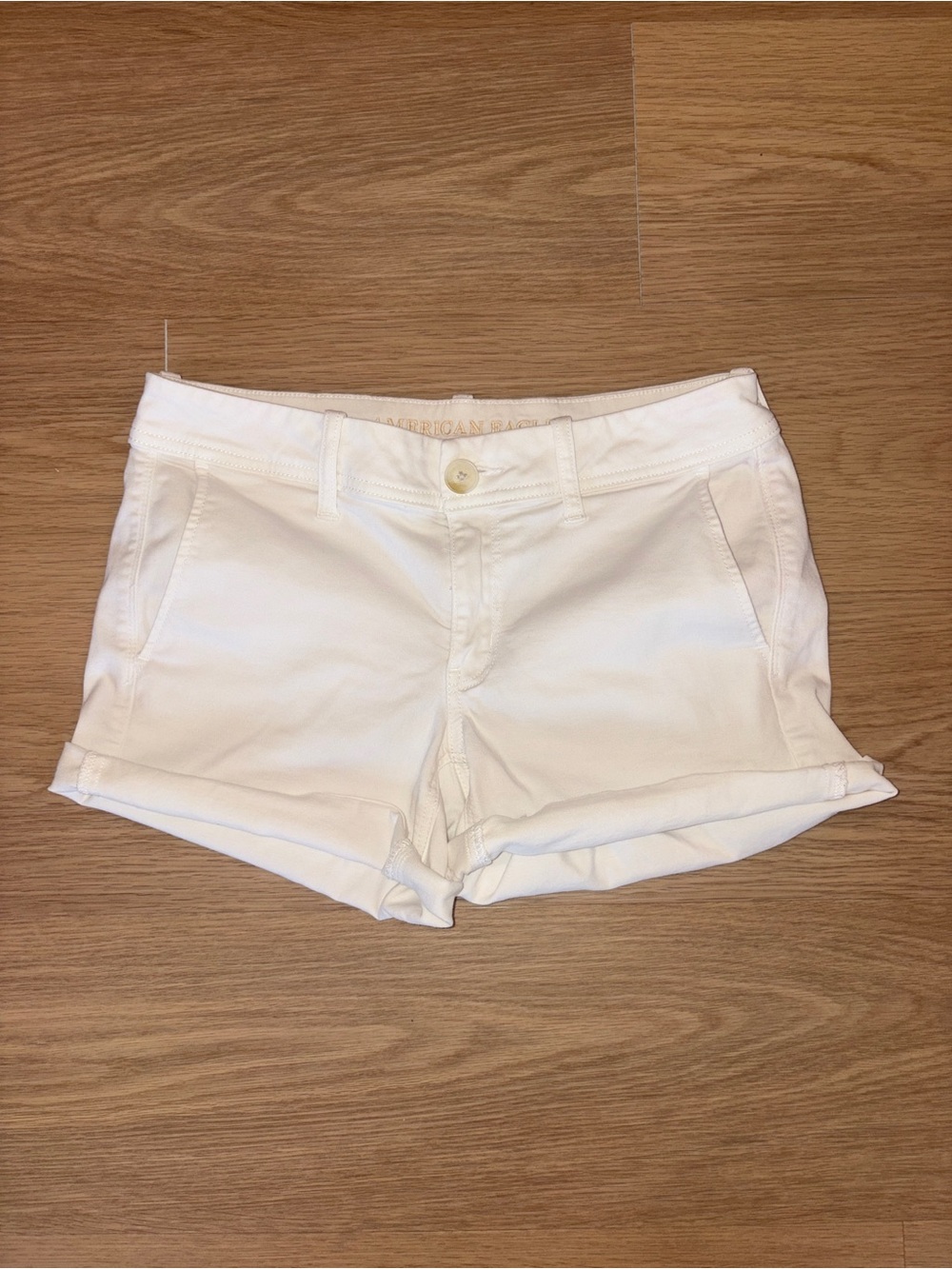 American Eagle Outfitters super stretch X white shorts women’s size 4